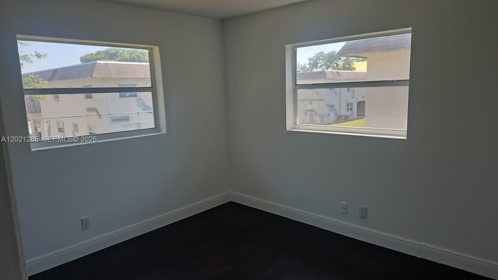WINDERMERE CONDO NUMBER O - Residential Lease
