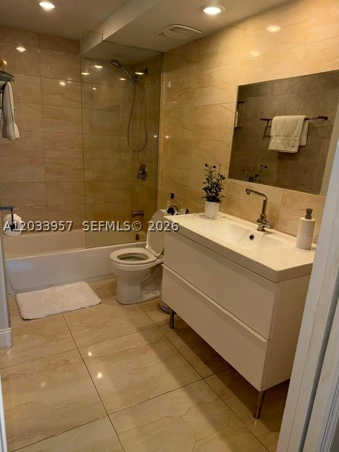 Oriole Golf & Tennis Ph 1 - Residential
