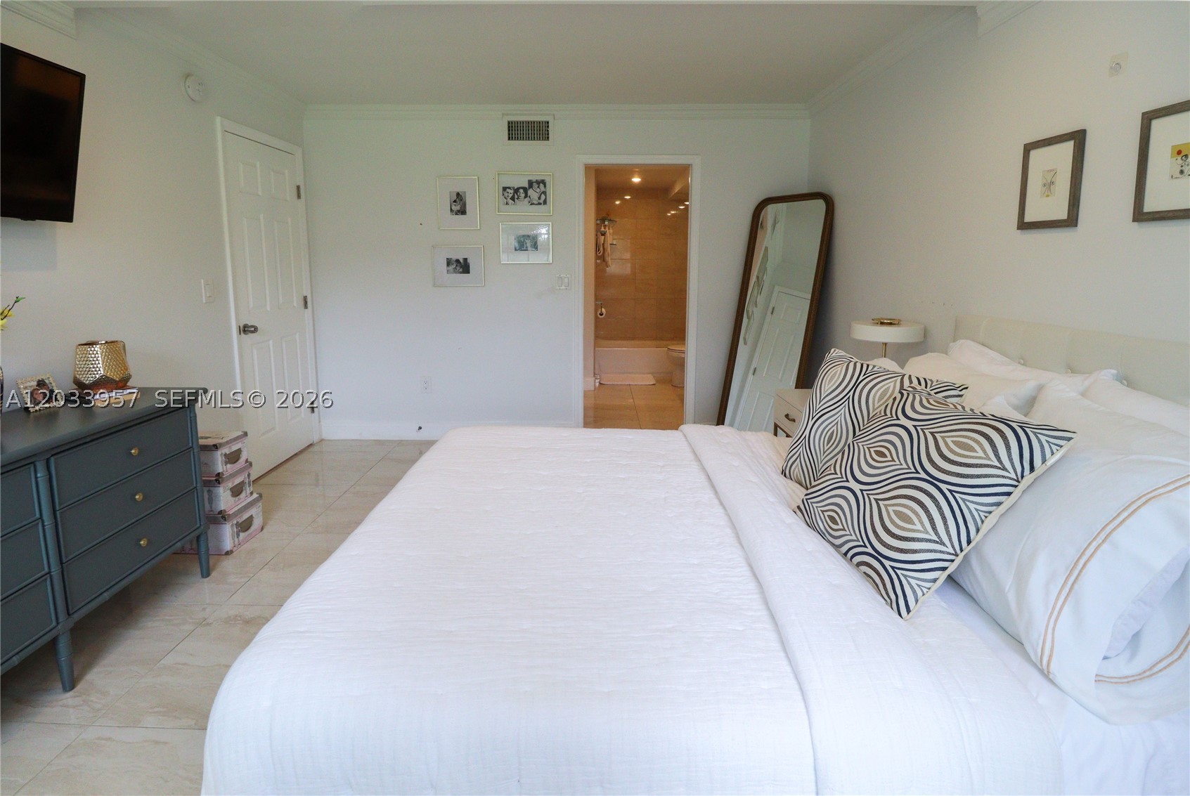 Oriole Golf & Tennis Ph 1 - Residential