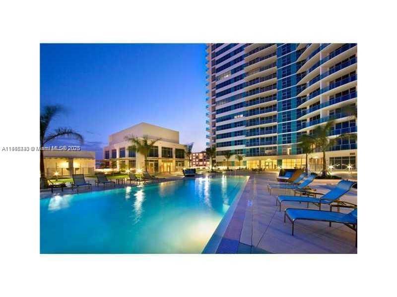 FOUR MIDTOWN MIAMI CONDO - Residential