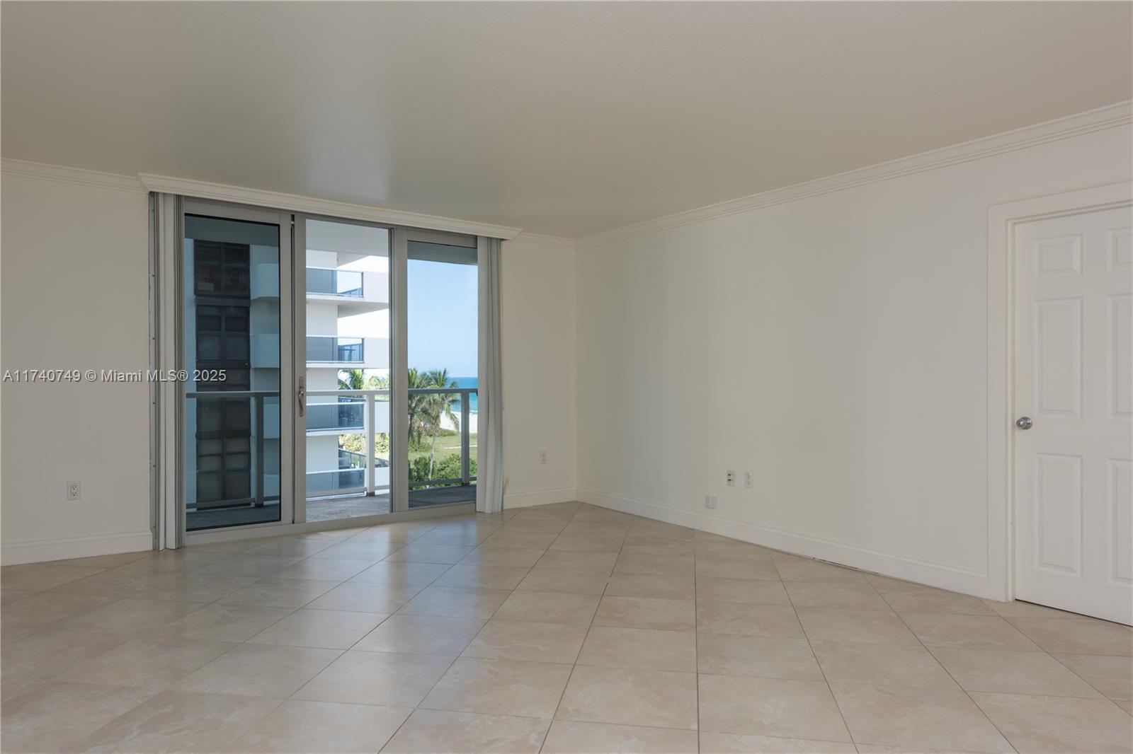 ARLEN BEACH CONDO - Residential