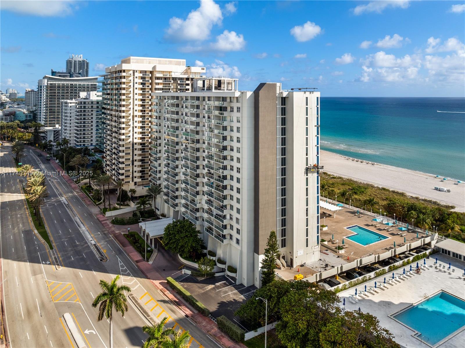 ARLEN BEACH CONDO - Residential