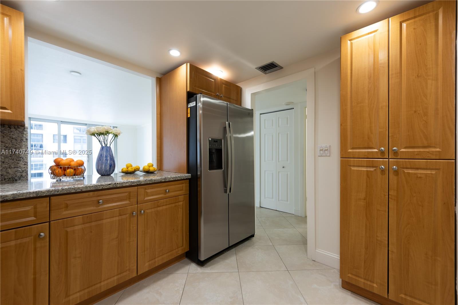 ARLEN BEACH CONDO - Residential