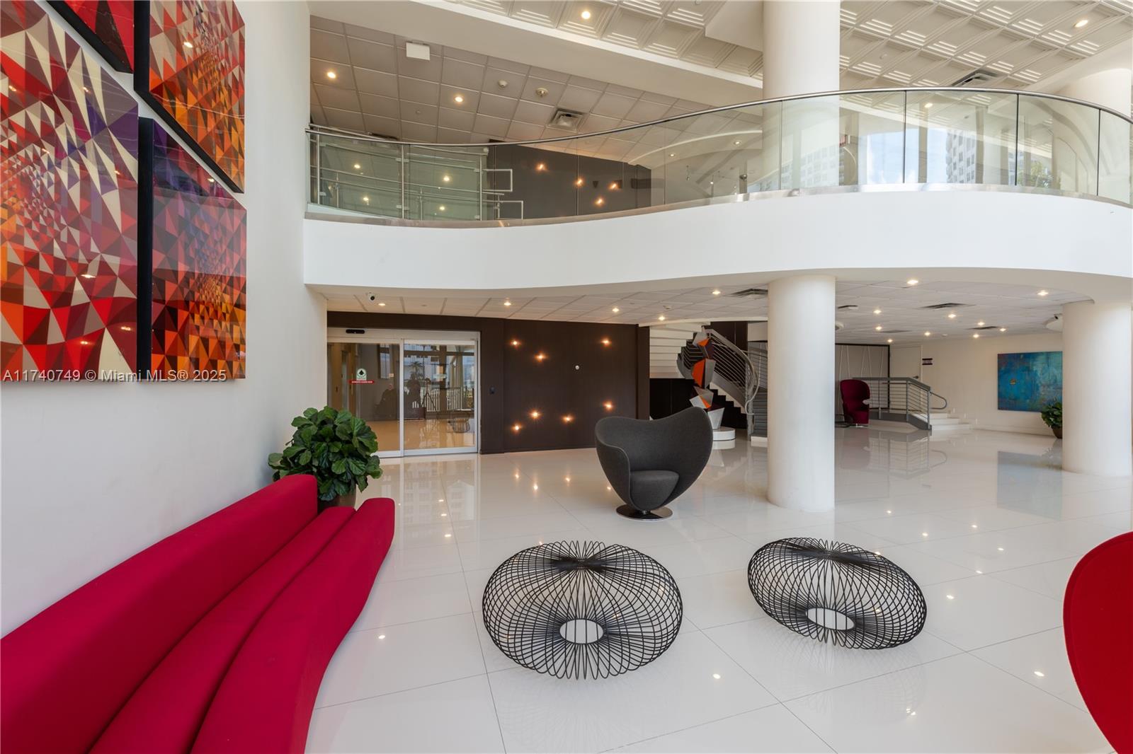 ARLEN BEACH CONDO - Residential