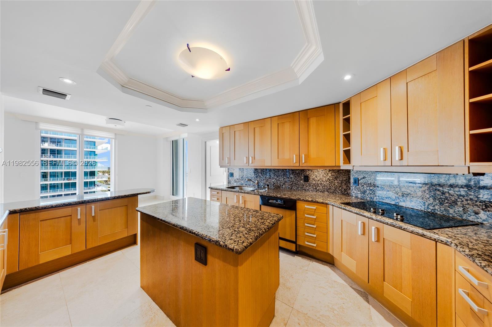GRAND BAY TOWER CONDO - Residential