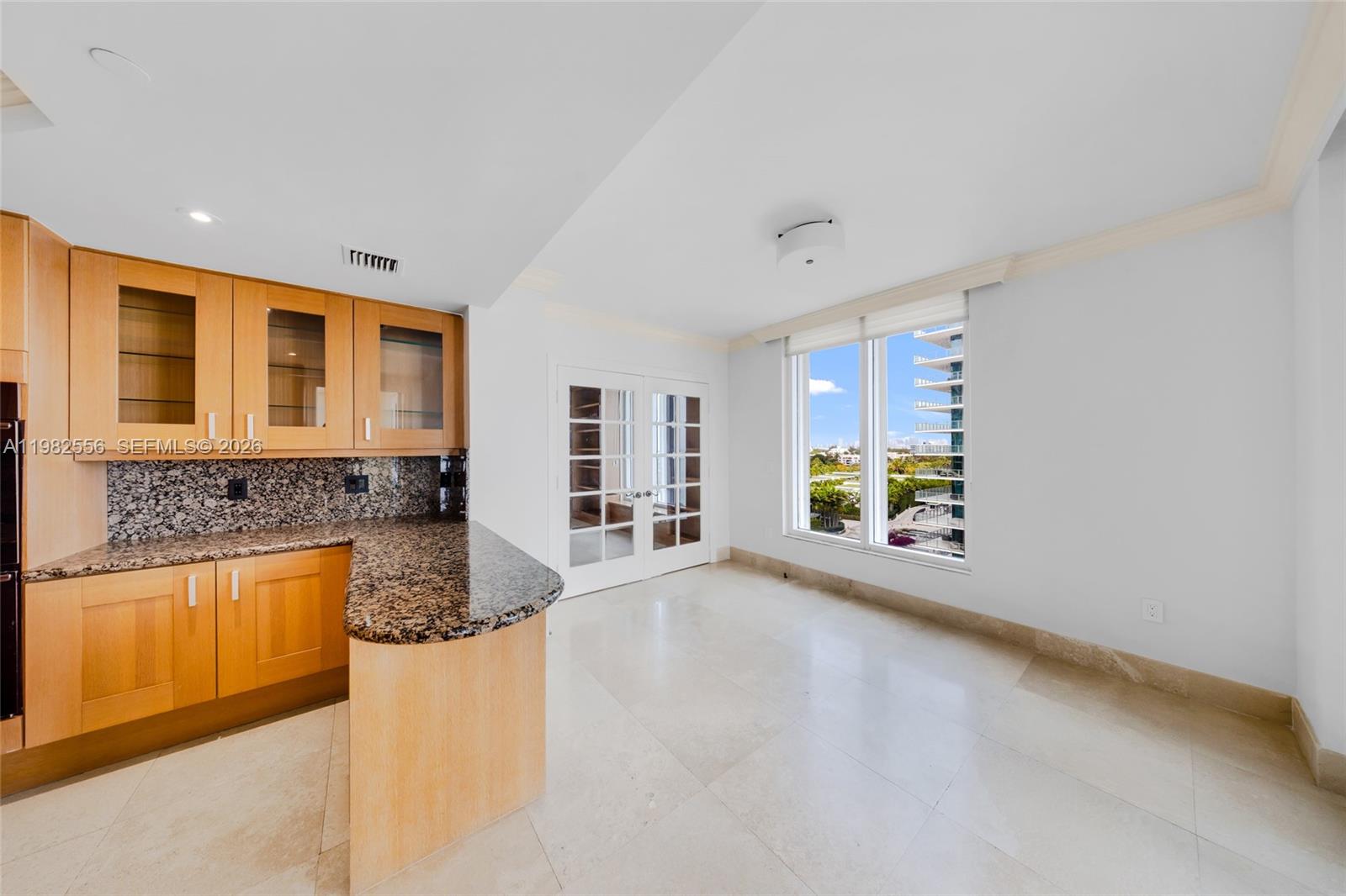 GRAND BAY TOWER CONDO - Residential