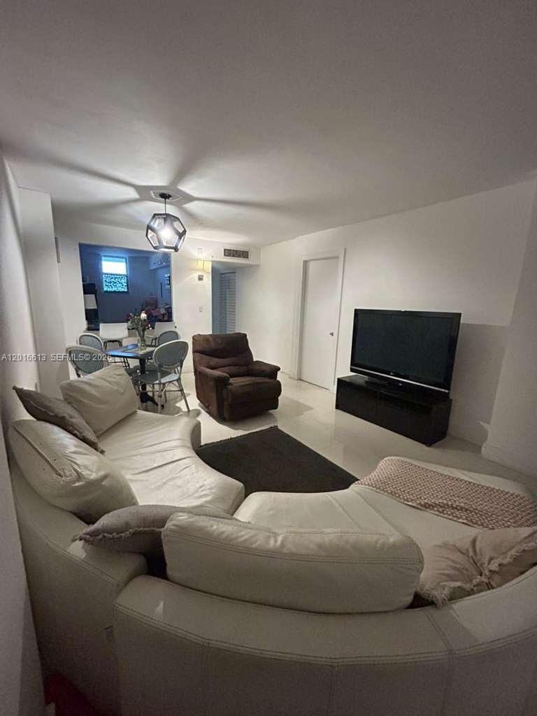 ISLAND SHORES CONDO - Residential