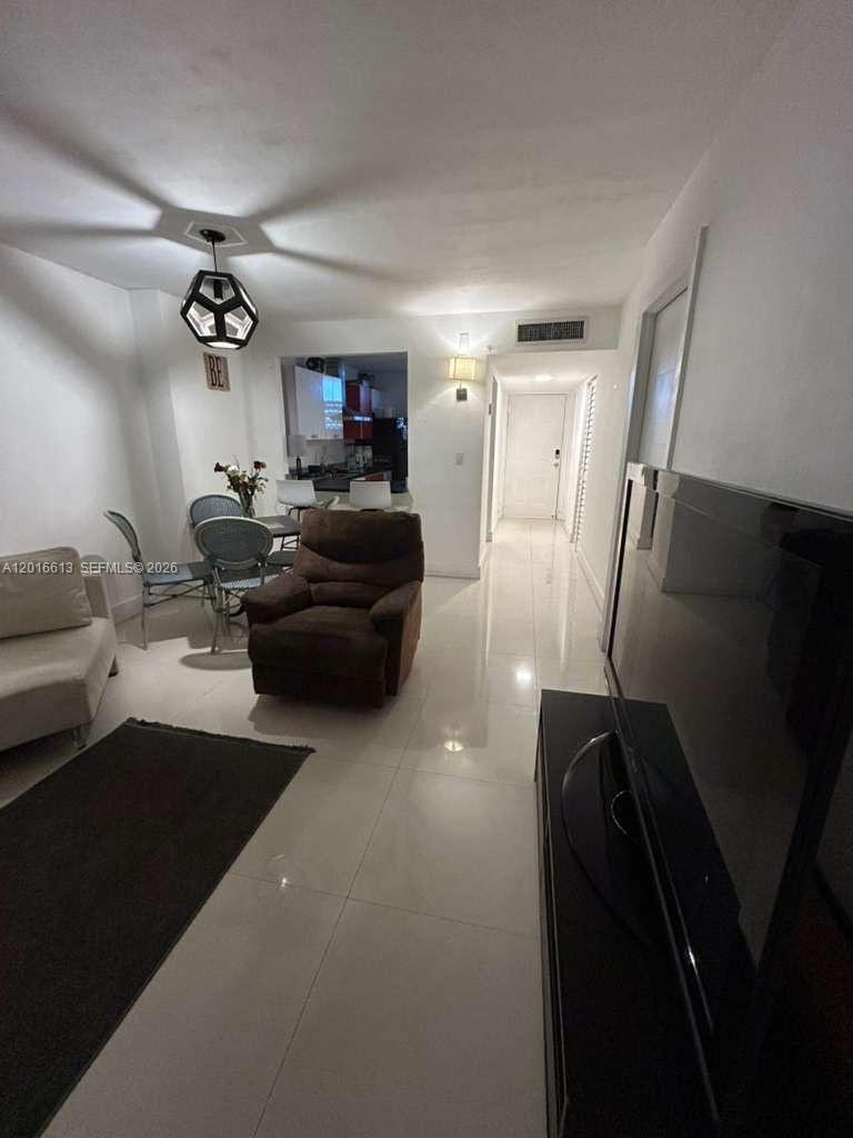 ISLAND SHORES CONDO - Residential