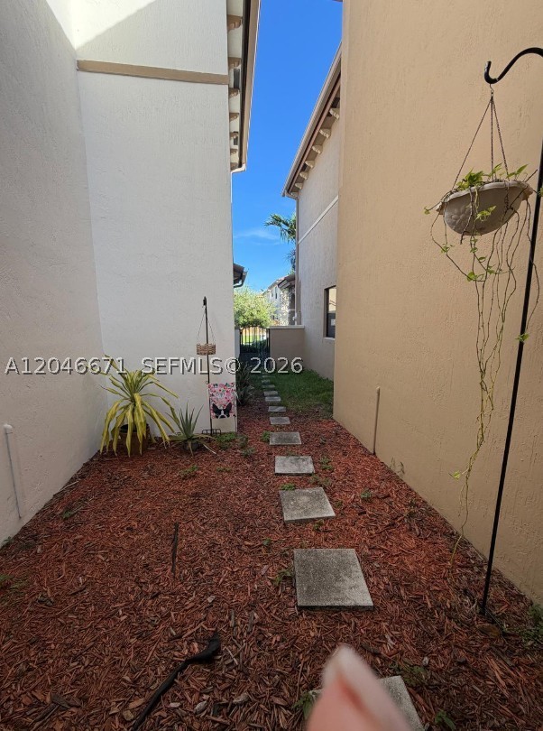 TRELLIS AT BAYSHORE - Residential