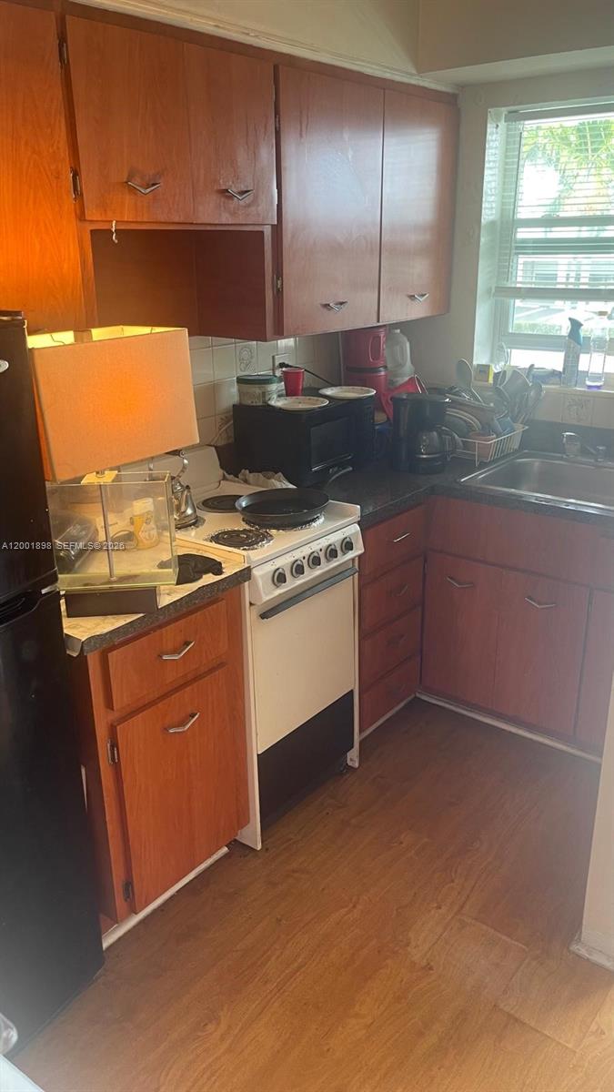 KEYSTONE MANOR CONDO - Residential