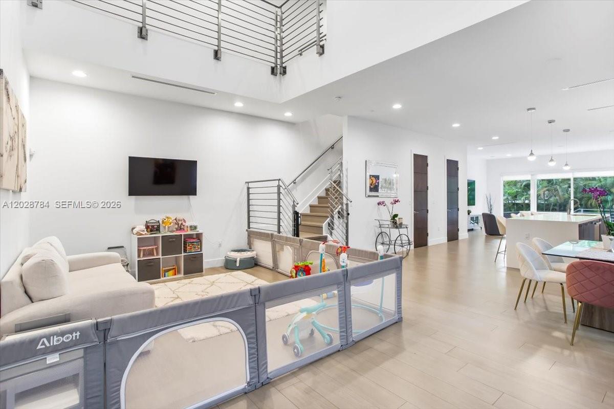POINCIANA PLAT - Residential Lease