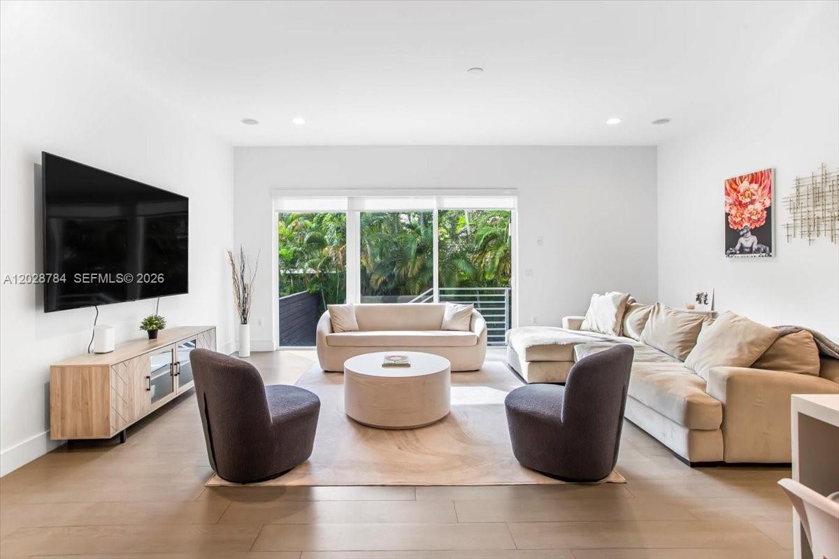 POINCIANA PLAT - Residential Lease