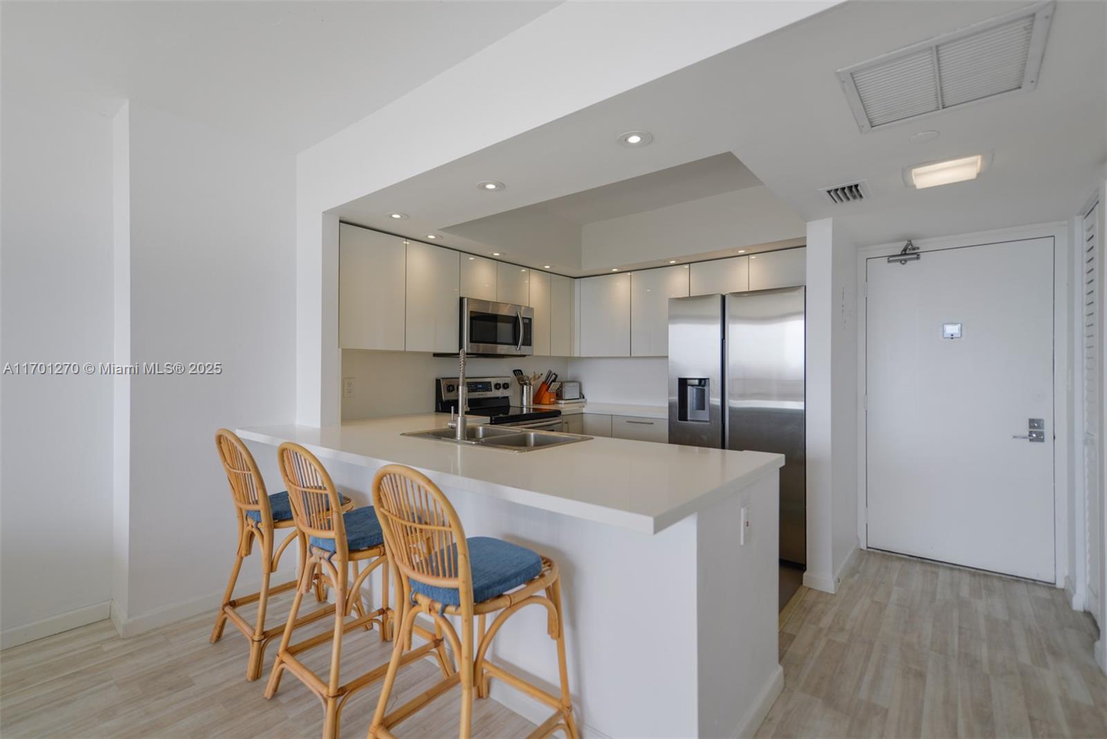 CORONADO CONDO- TOWER II - Residential