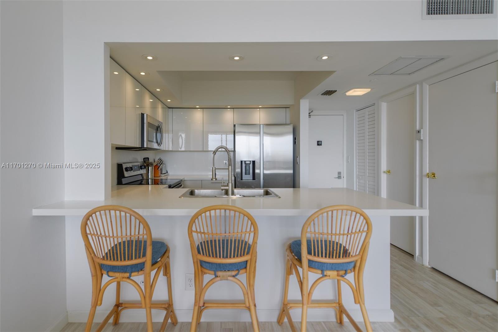 CORONADO CONDO- TOWER II - Residential