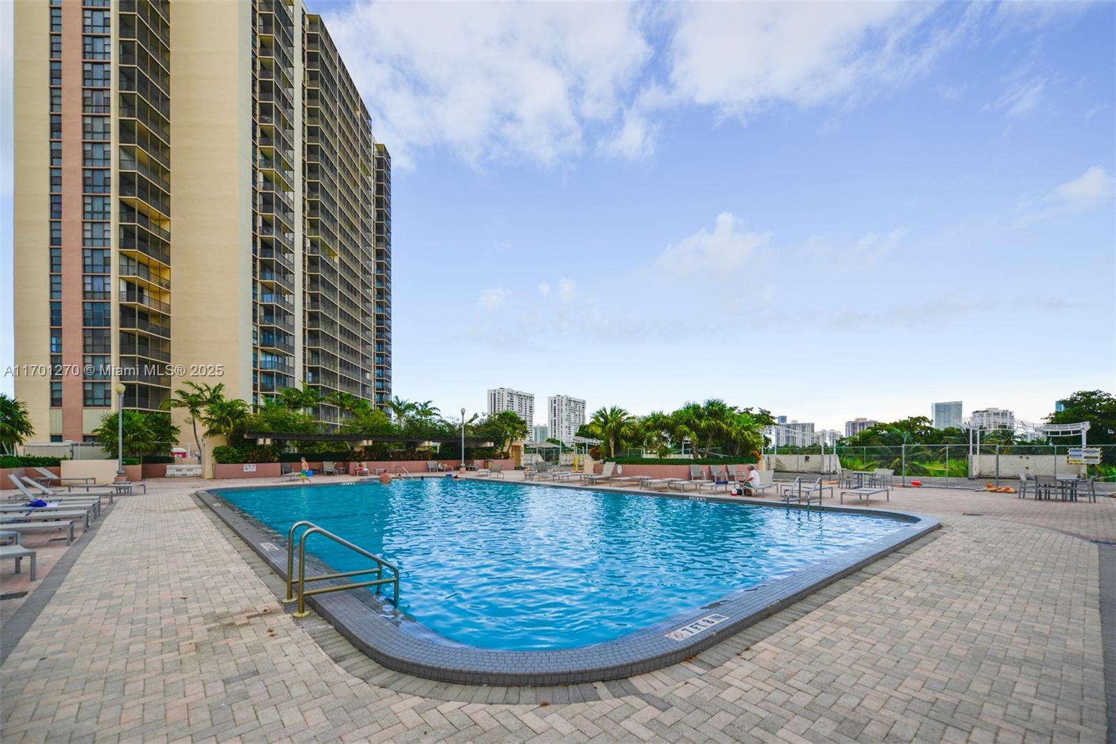 CORONADO CONDO- TOWER II - Residential