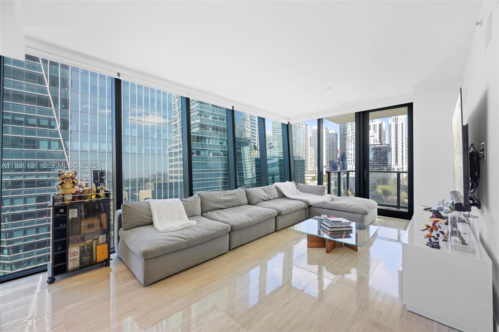 Beautiful and spacious 1 bedroom / 1.5 bathroom unit at Echo Brickell, one of the most exclusive buildings in the heart of Brickell. This residence features floor-to-ceiling windows, italian cabinetry, sub-zero appliances, summer kitchen on the balcony, built-in espresso machine, high-end finishes, and smart-home technology. Enjoy stunning city views, exceptional natural light, and a modern open-concept layout. Echo brickell offers 5-star amenities including an infinity-edge pool, state-of-the-art fitness center, valet, concierge, and 24/7 security. Located steps away from Brickell City Centre, fine dining, shops, and public transportation. PRICED TO SELL!!