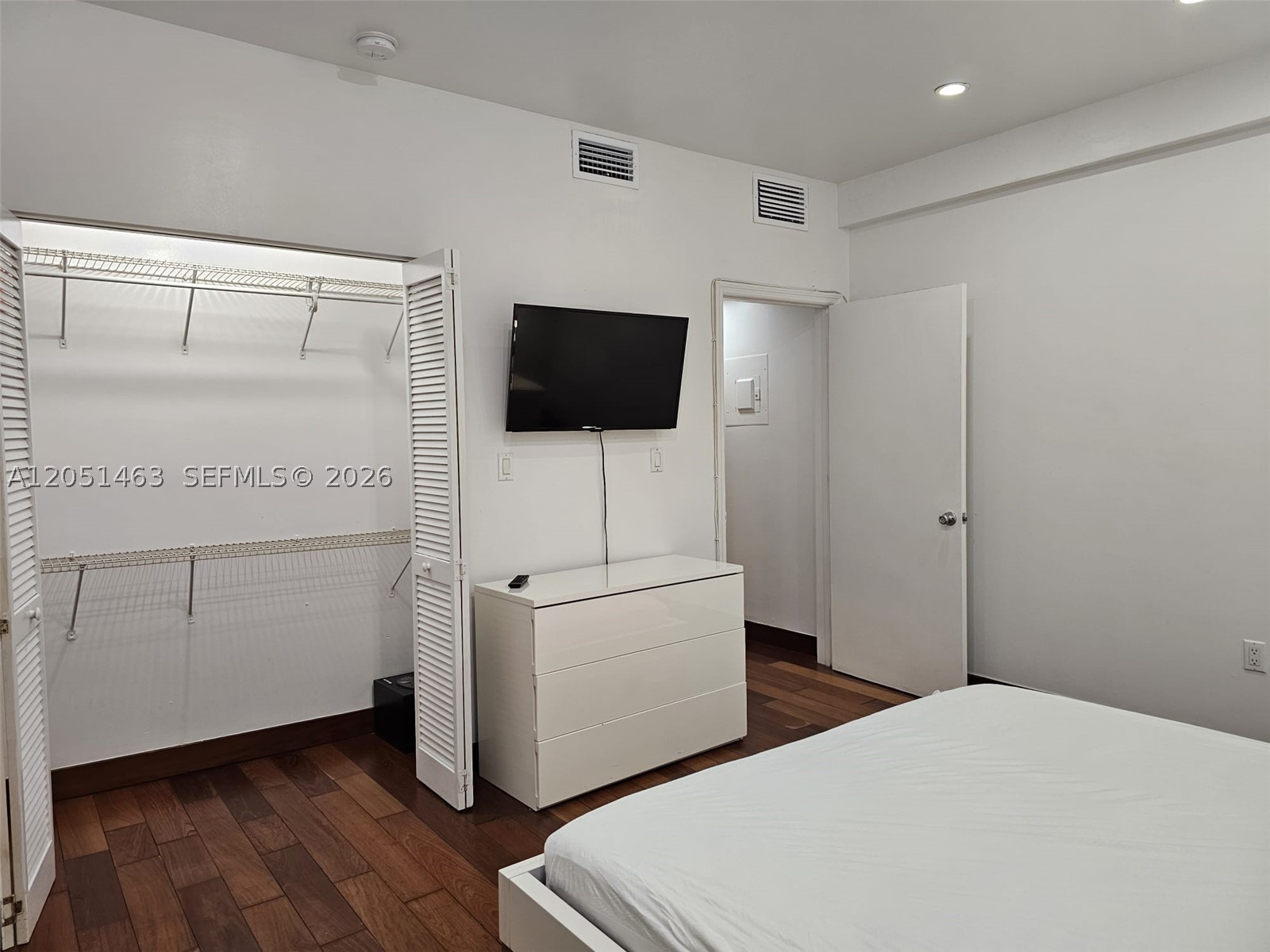 LINCOLN SUB - Residential Lease