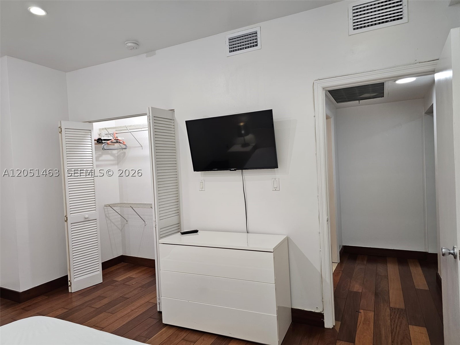 LINCOLN SUB - Residential Lease