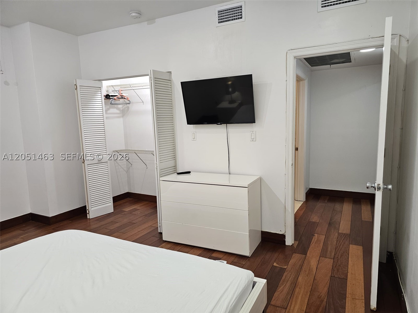 LINCOLN SUB - Residential Lease