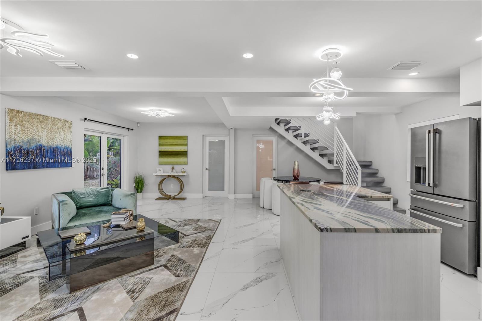 SHERWOOD FOREST - Residential