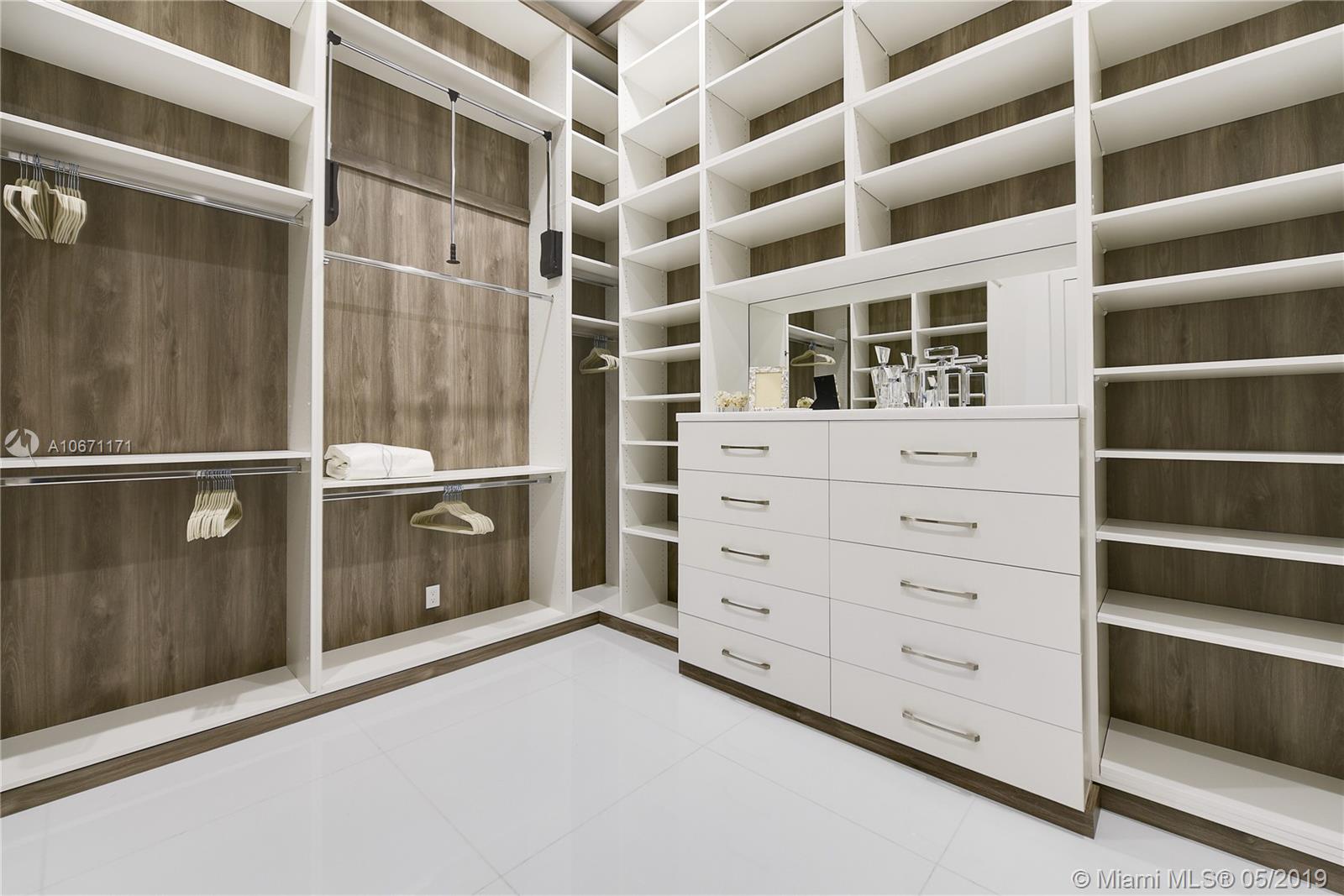 ST ANDREWS COUNTRY CLUB 9 - Residential