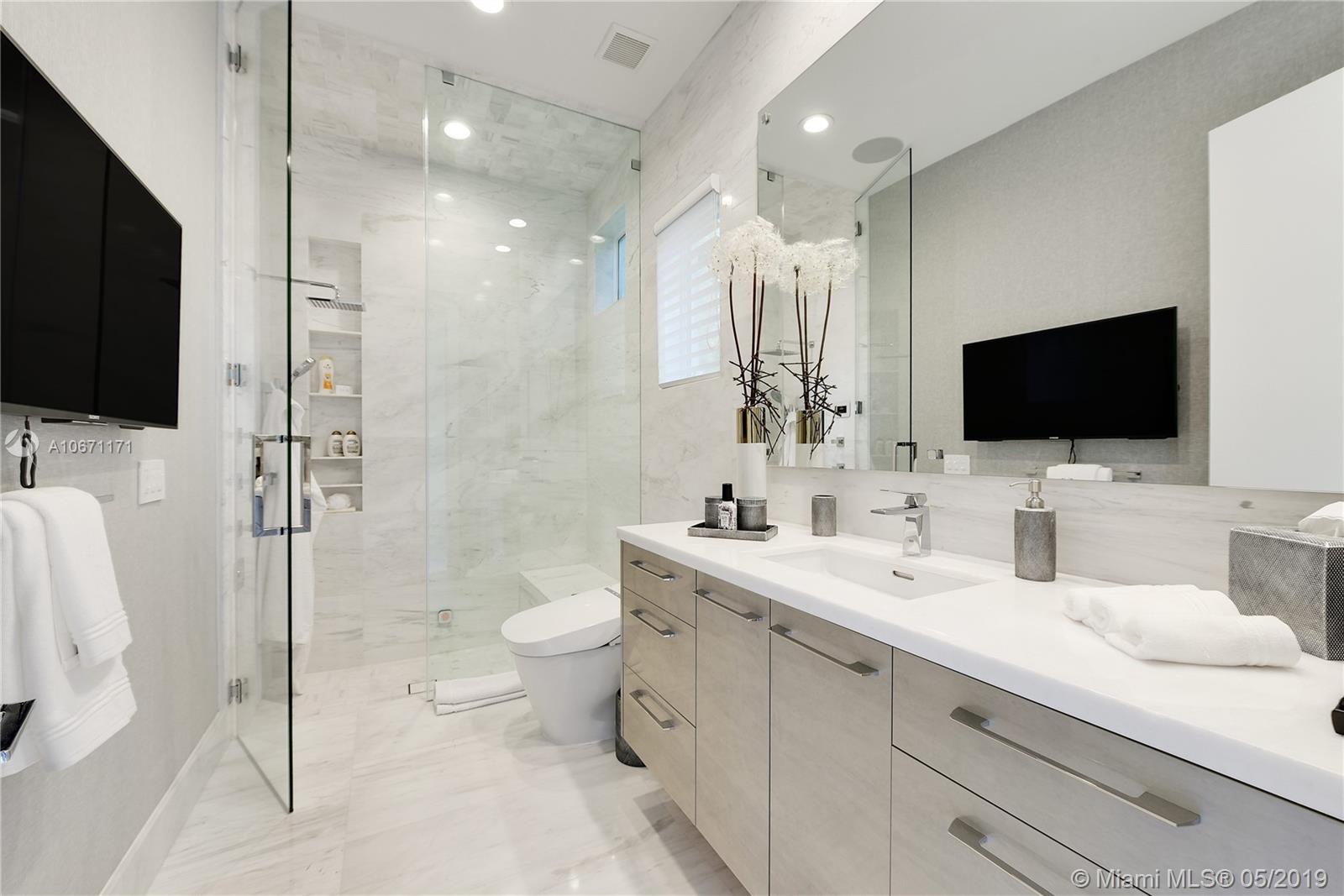 ST ANDREWS COUNTRY CLUB 9 - Residential