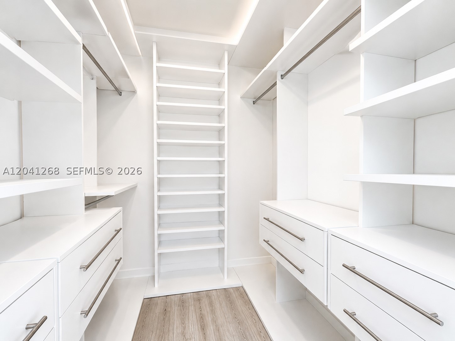 THE PLAZA 901 BRICKELL CO - Residential Lease