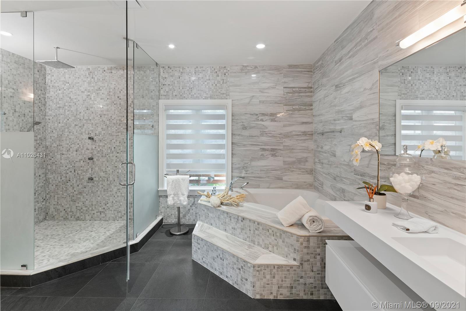 COCOA PLUM HEIGHTS SUB - Residential