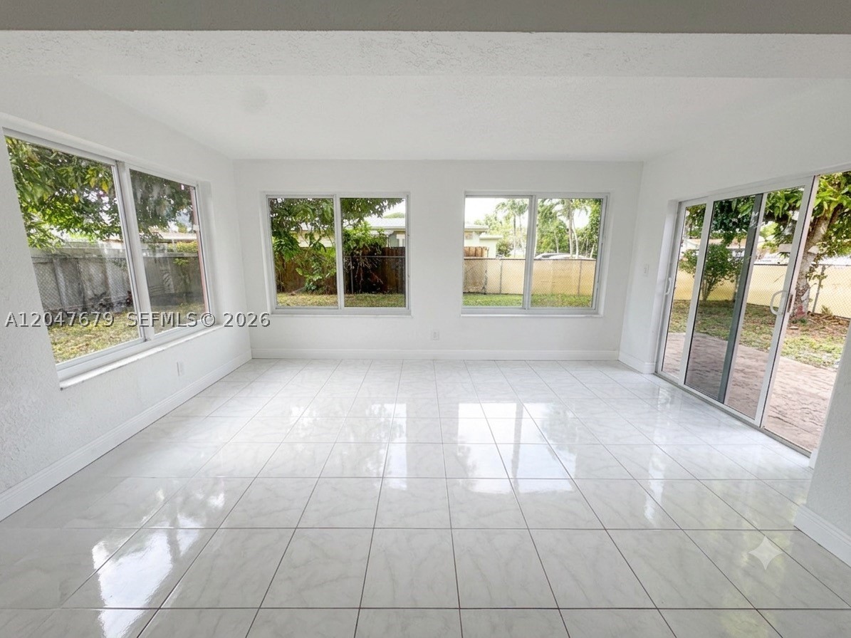 MIRAMAR SEC 8 - Residential