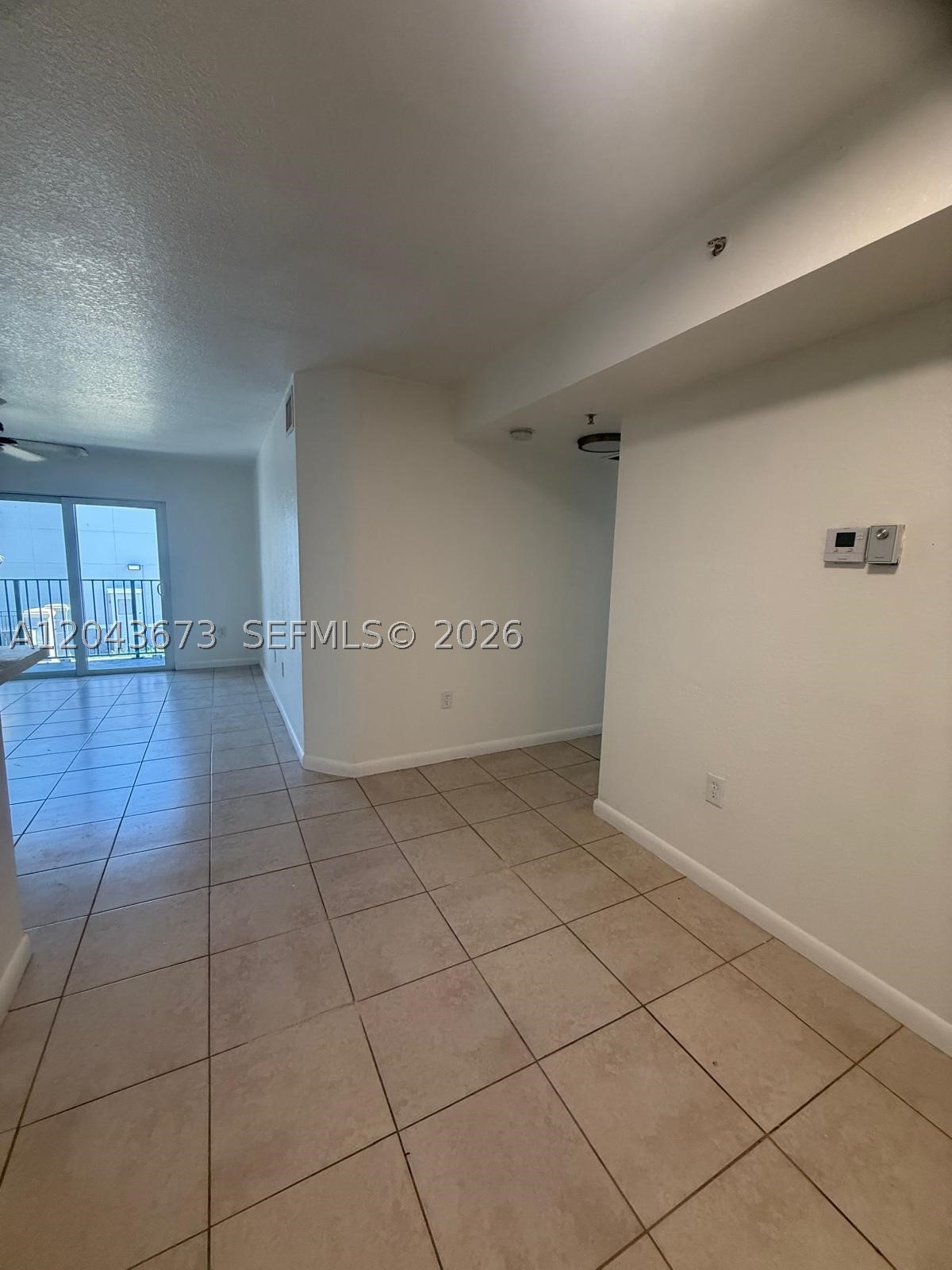 VISTA TRACE 8 CONDO - Residential Lease