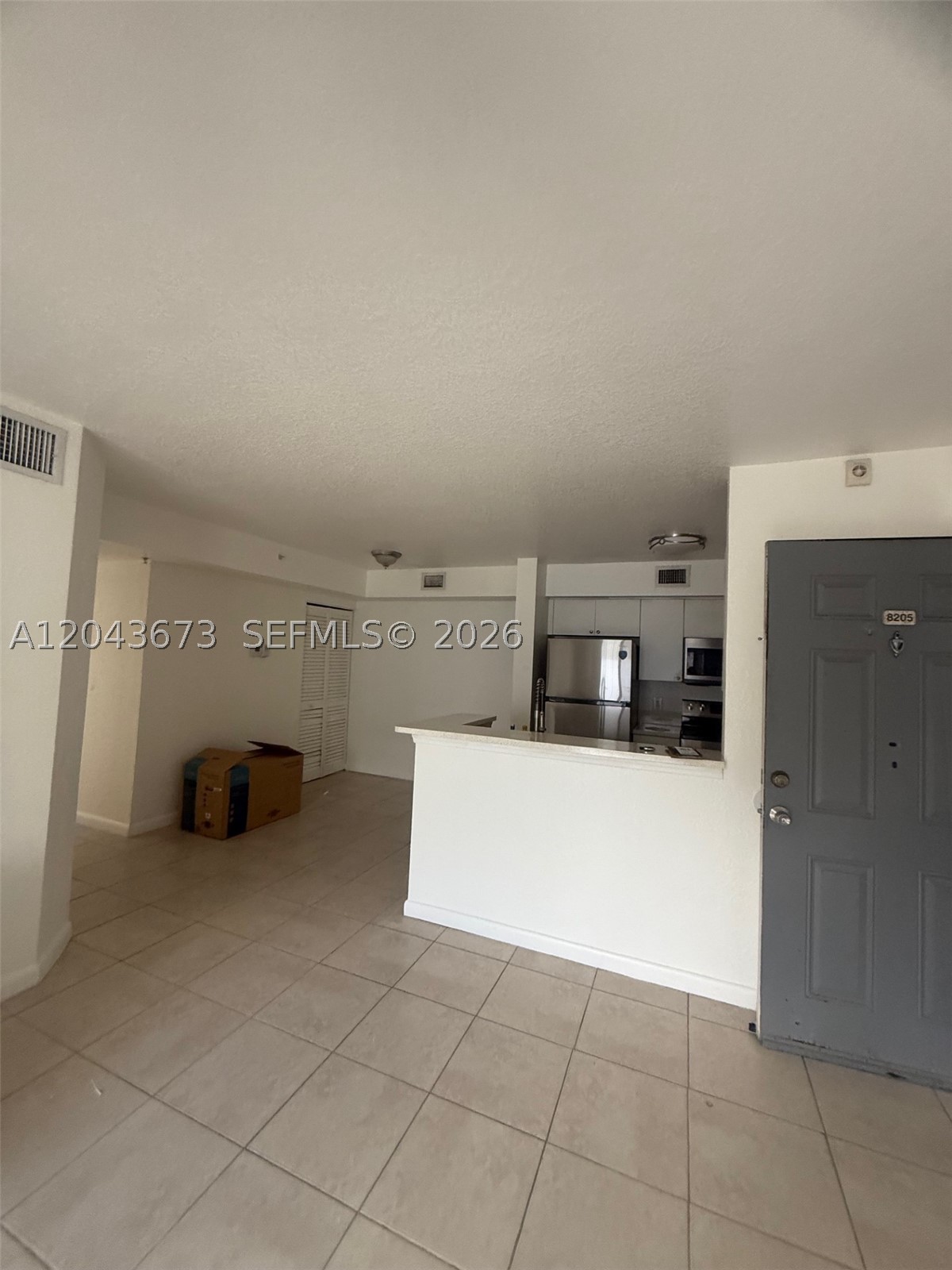VISTA TRACE 8 CONDO - Residential Lease