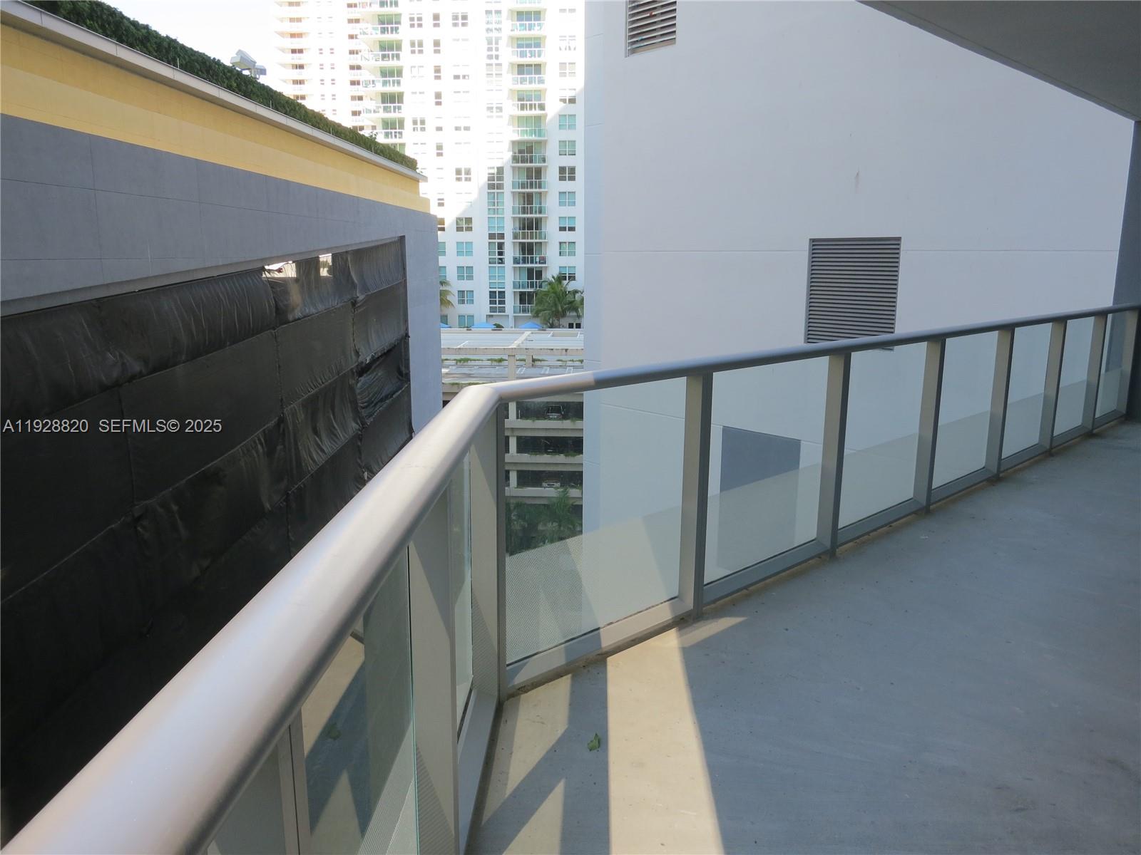 BRICKELLHOUSE - Residential