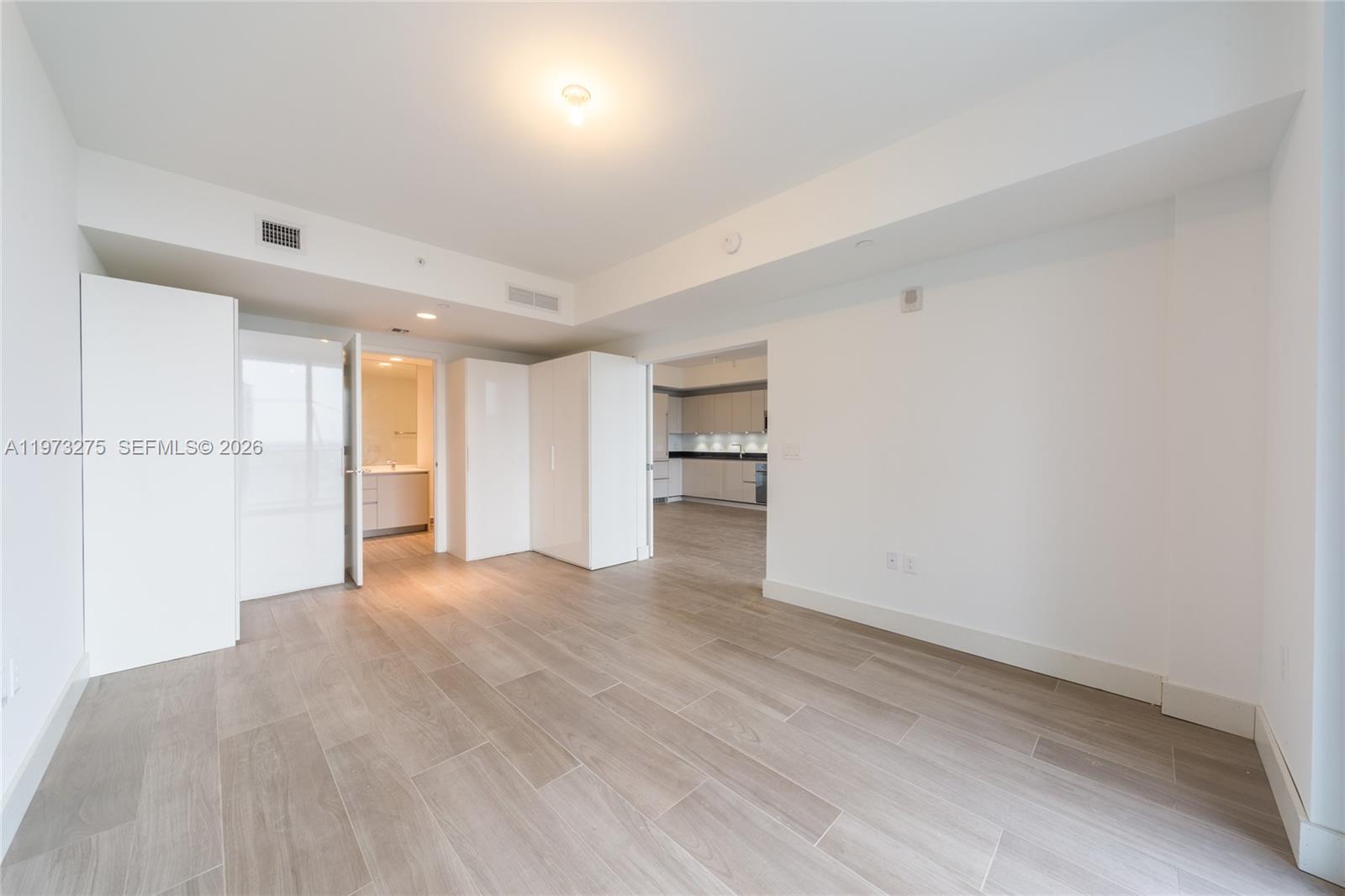 1010 BRICKELL CONDO - Residential Lease