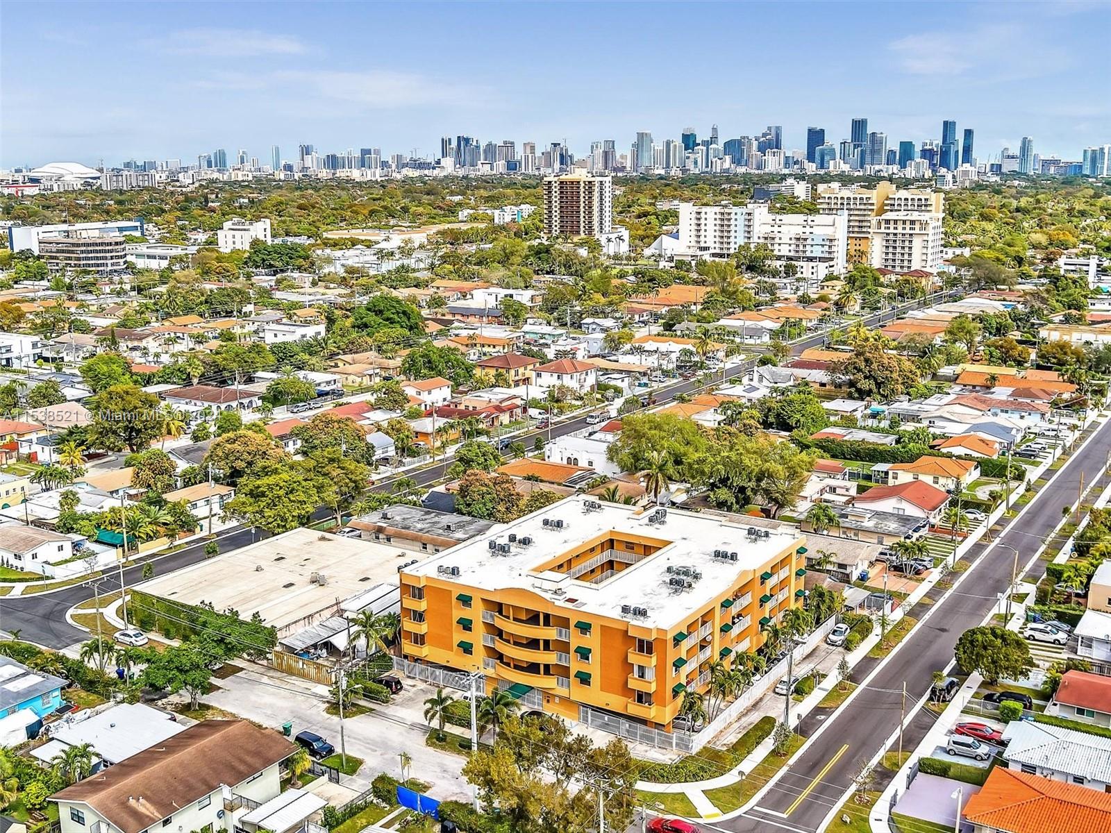 CITY VIEW BY THE GROVE CO - Residential