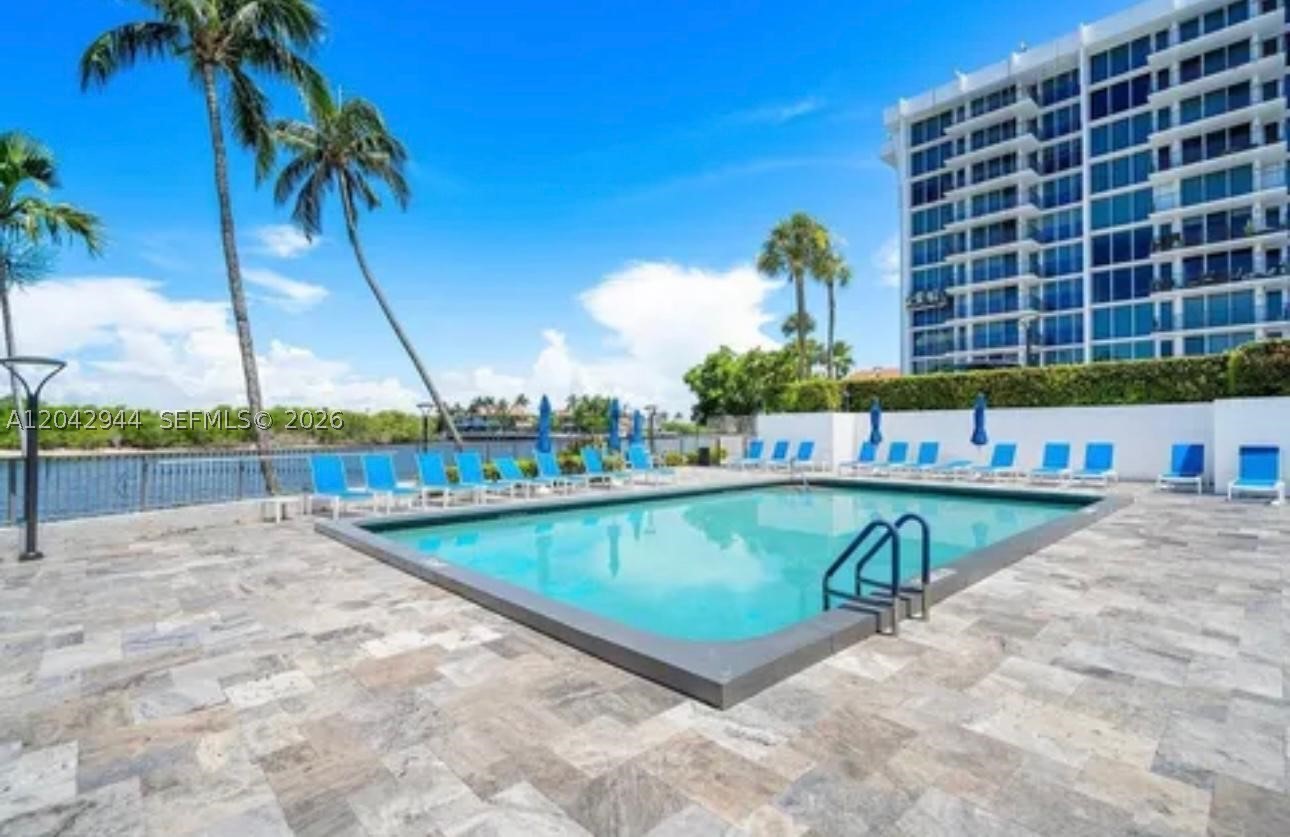 ABERDEEN ARMS CONDO - Residential