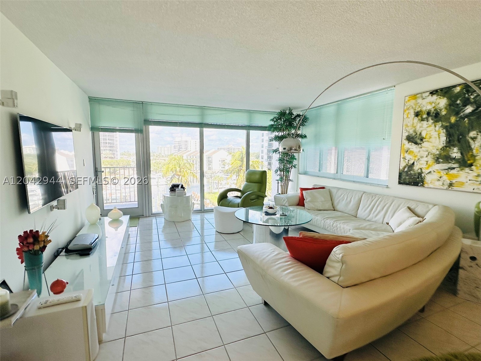ABERDEEN ARMS CONDO - Residential