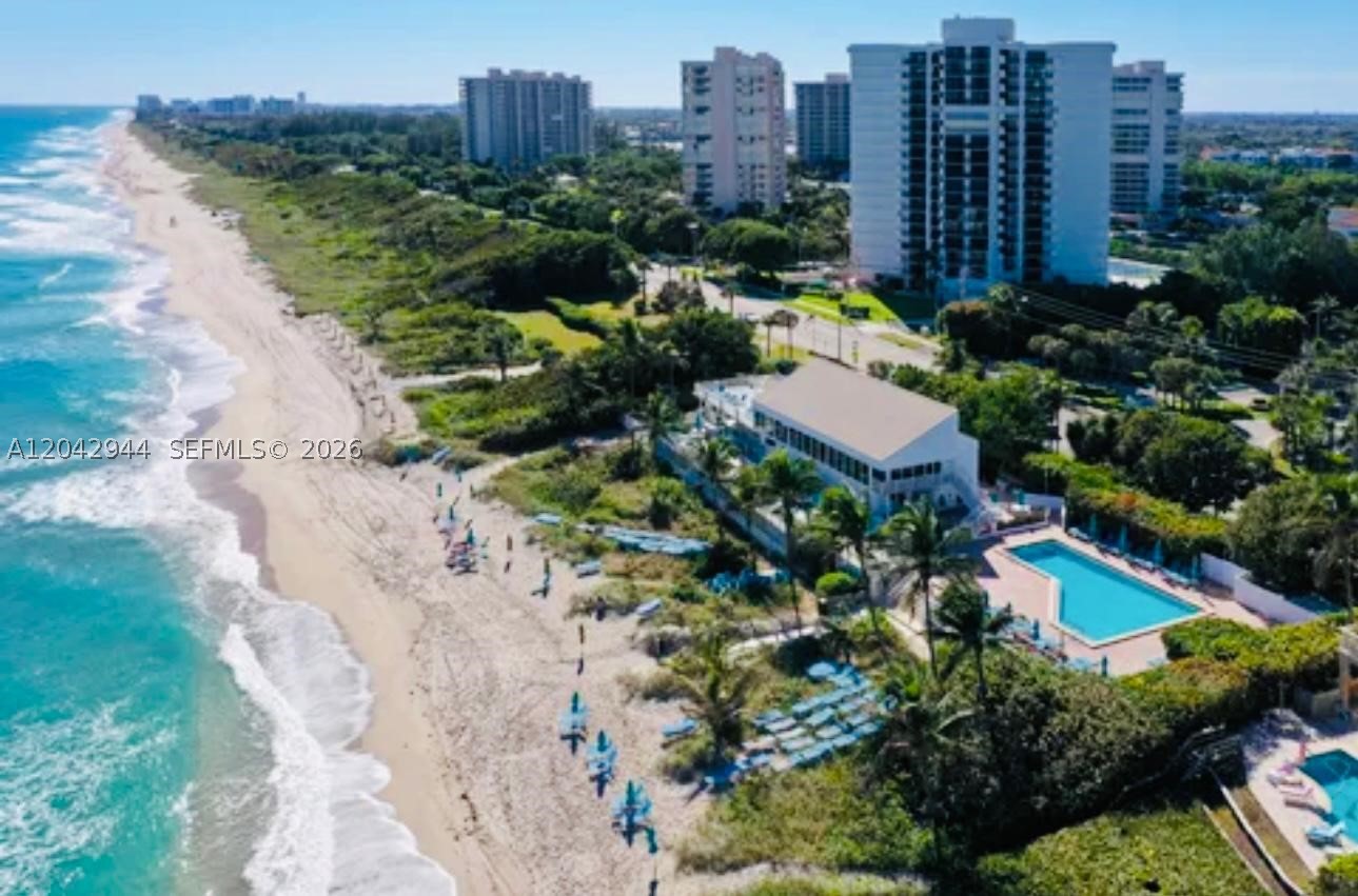 ABERDEEN ARMS CONDO - Residential