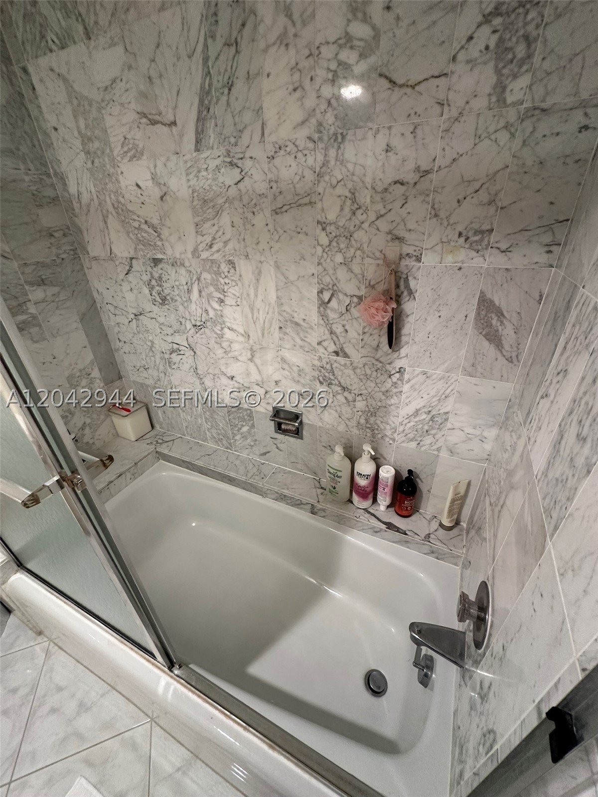 ABERDEEN ARMS CONDO - Residential