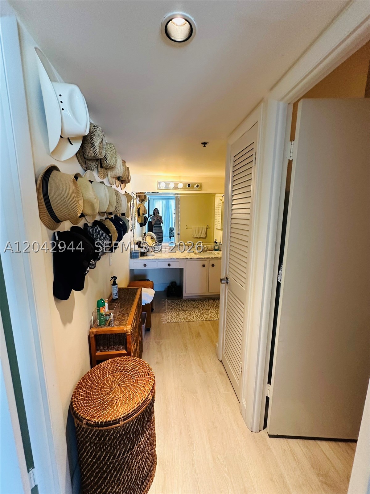ABERDEEN ARMS CONDO - Residential