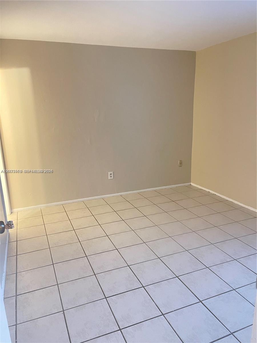 KENDALL ACRES CONDO BLDG - Residential