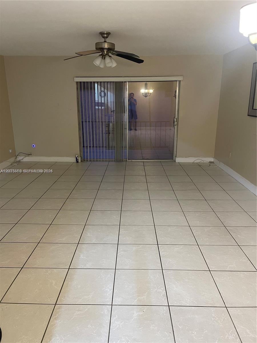 KENDALL ACRES CONDO BLDG - Residential