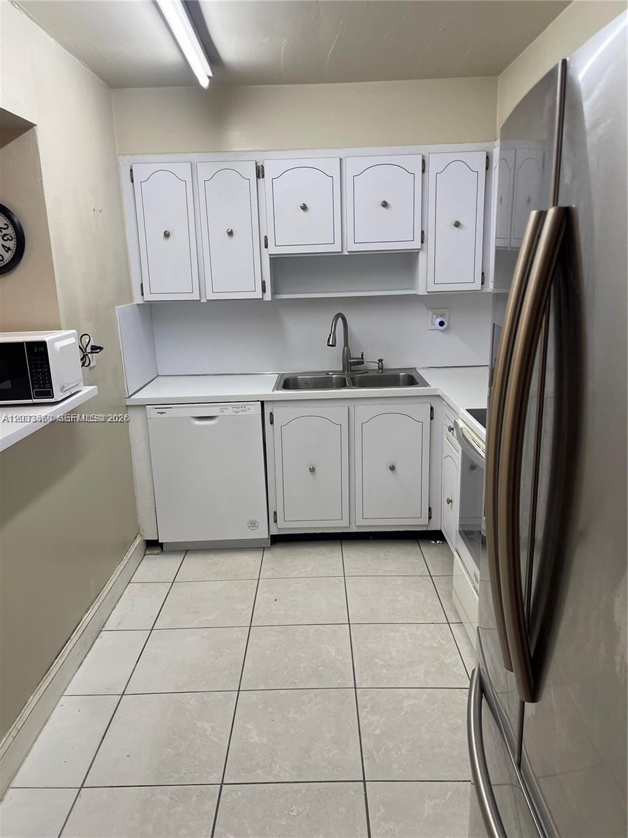SPACIOUS 2 BEDROOM / 2 FULL BATHROOM UNIT WITHIN ONE OF THE MOST CENTRALIZED AREAS IN KENDALL. JUST MINUTES TO THREE DIFFERENT EXPRESSWAYS, MANY SHOPPING PLAZAS, MALLS, SCHOOLS, PARKS AND MORE. SOME FEATURES INCLUDE TILES THROUGHOUT, TANKLESS WATER HEATER, A STORAGE CLOSET ON THE BALCONY AND A SMALL SPACE TO STORE WITHIN THE BUILDING. THE COMMUNITY OFFERS A CLUBHOUSE THAT CAN BE RESERVED FOR SPECIAL OCCASIONS, A POOL, CAR WASH AREA AND LOTS OF GUEST PARKING. easy show