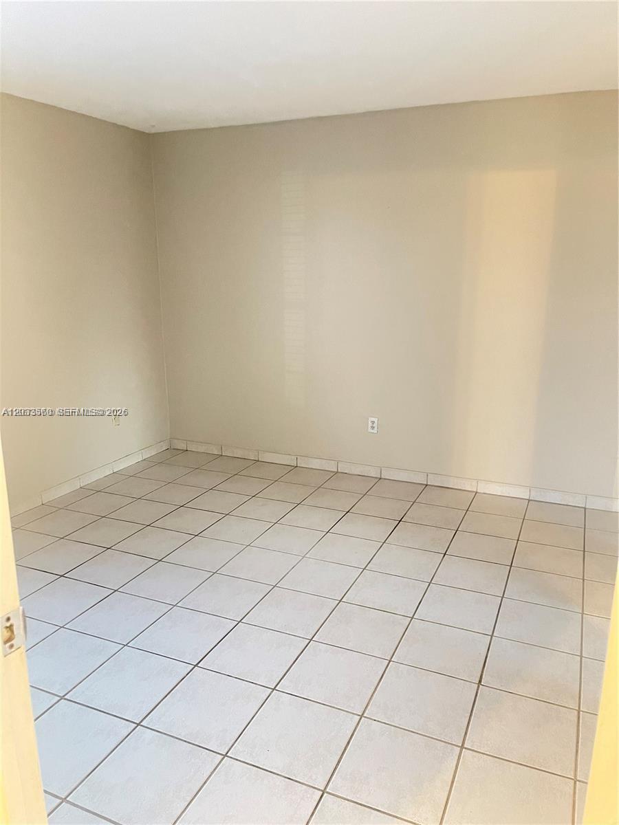 KENDALL ACRES CONDO BLDG - Residential