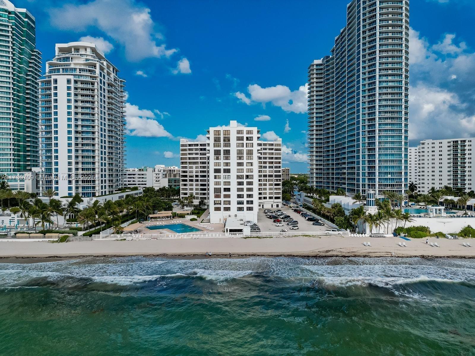 ALEXANDER TOWERS CONDO - Residential