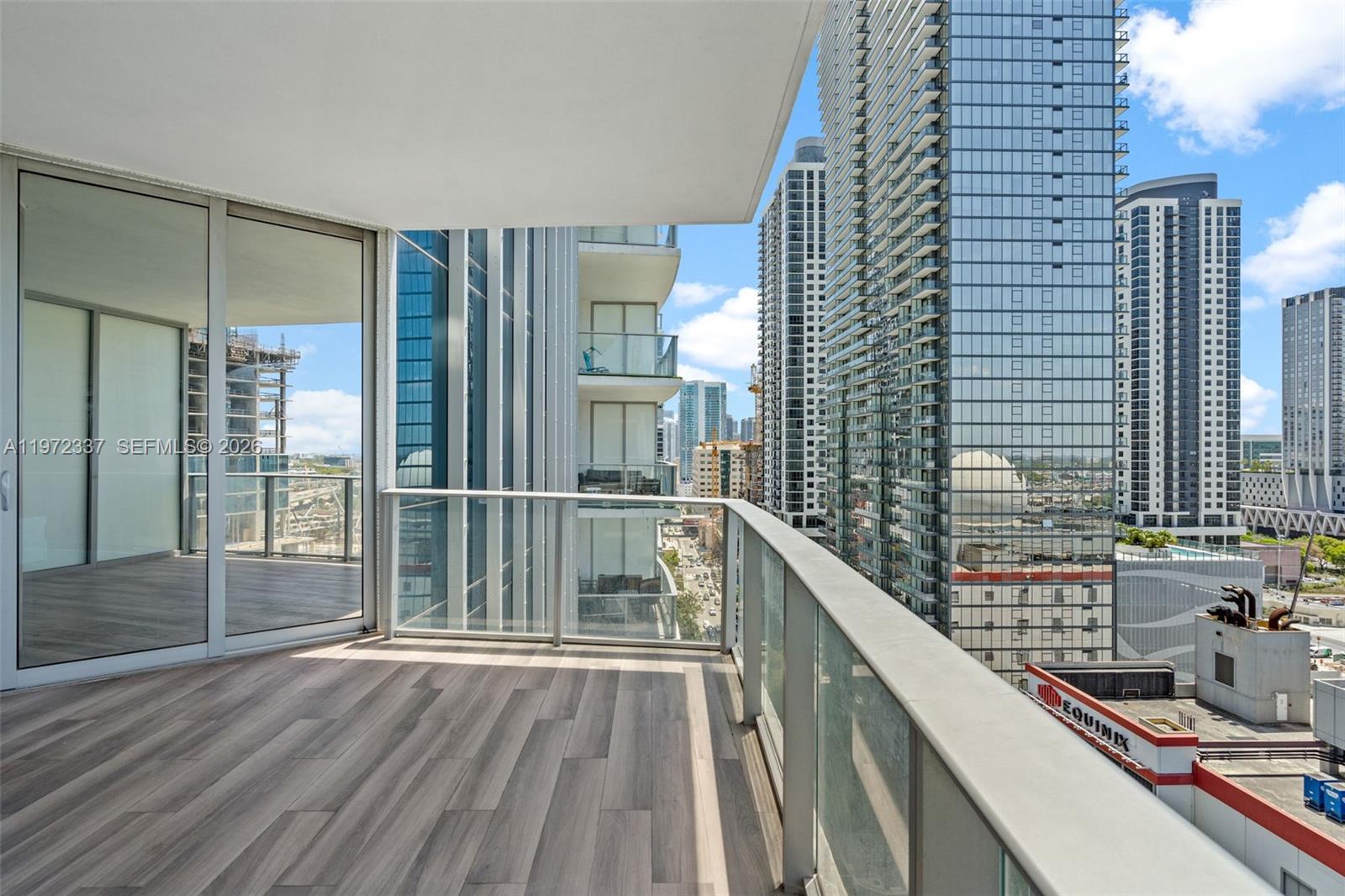 PARAMOUNT MIAMI WORLDCENT - Residential