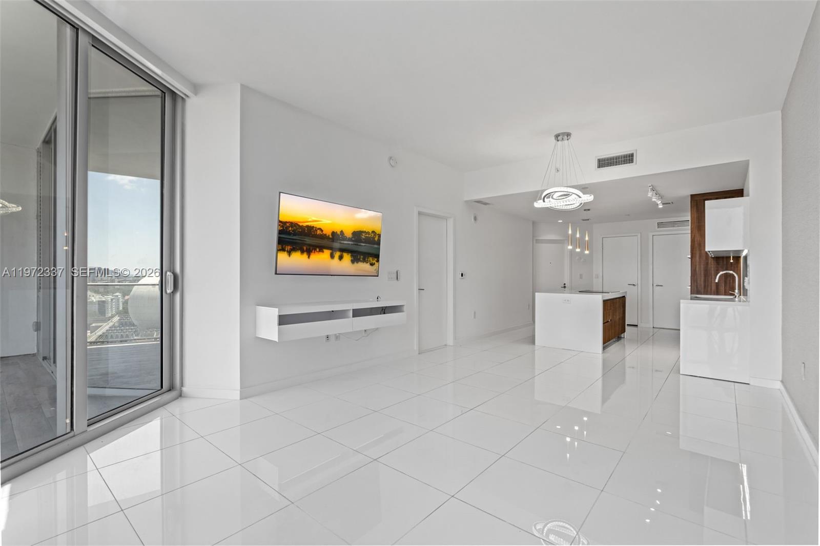 PARAMOUNT MIAMI WORLDCENT - Residential