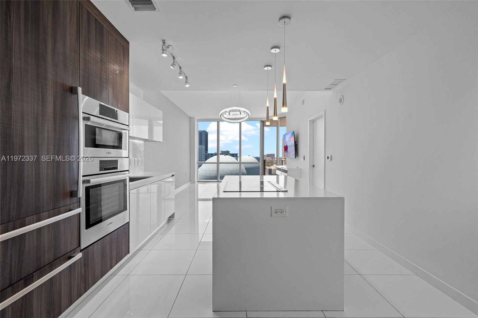 PARAMOUNT MIAMI WORLDCENT - Residential