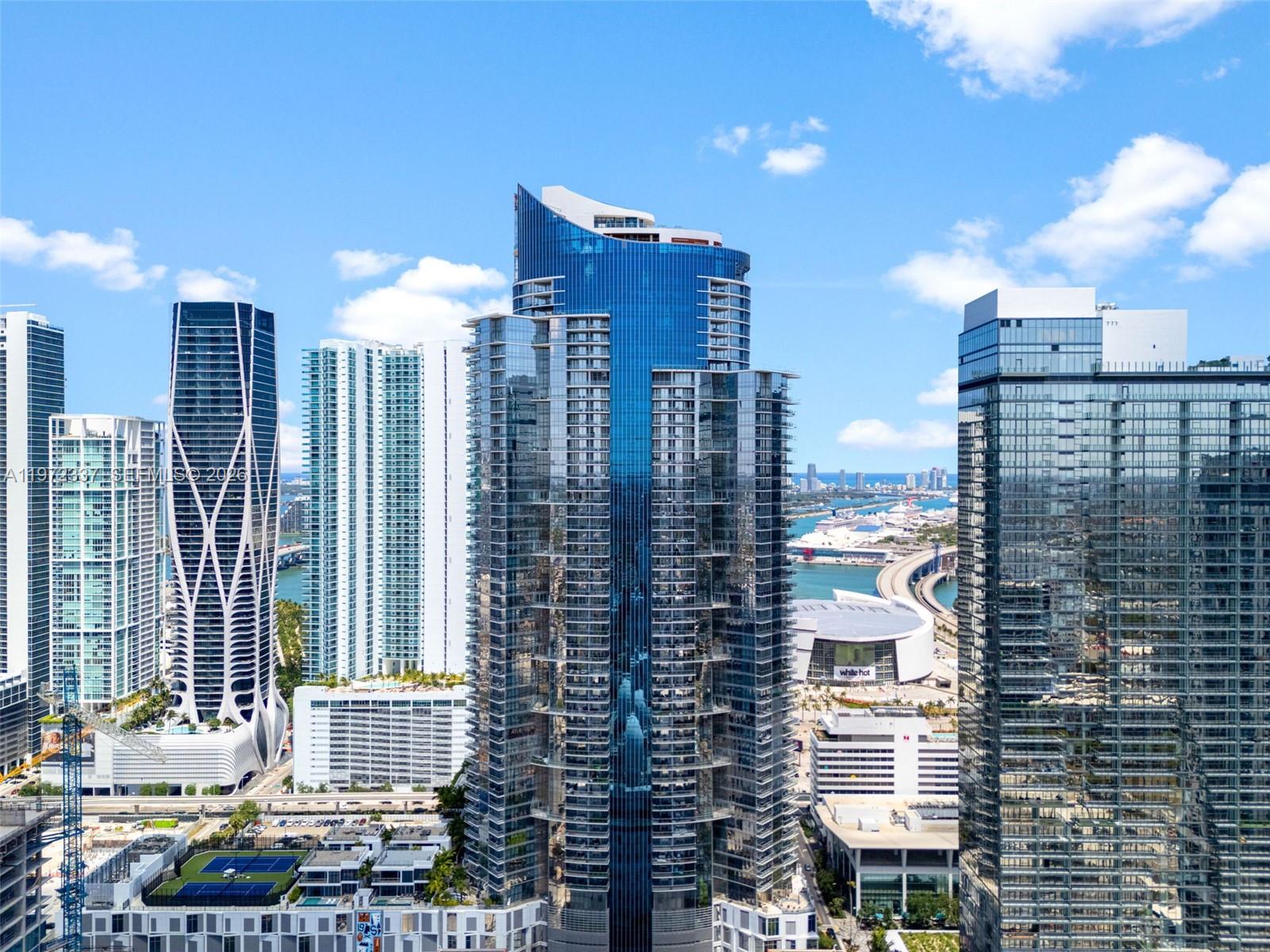 PARAMOUNT MIAMI WORLDCENT - Residential