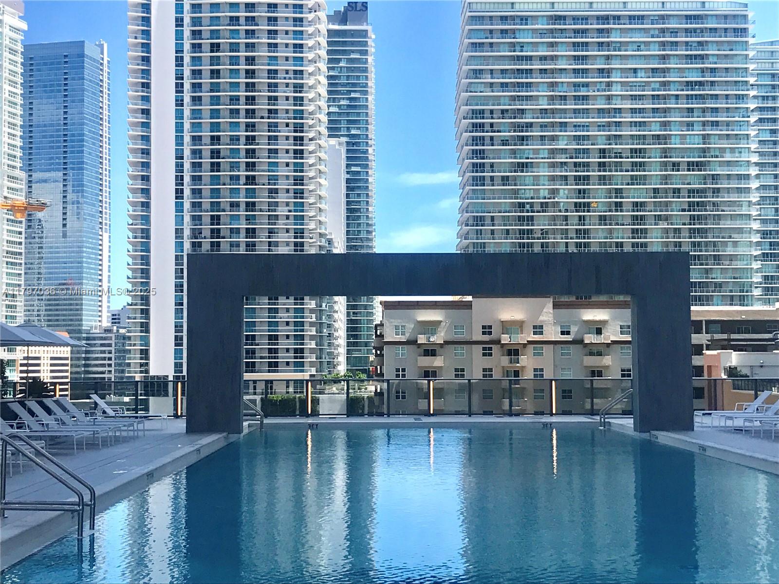 BRICKELL HEIGHTS EAST CON - Residential Lease