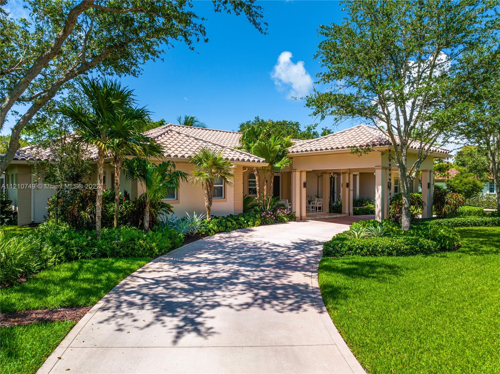 COLLINS ACRES - Residential